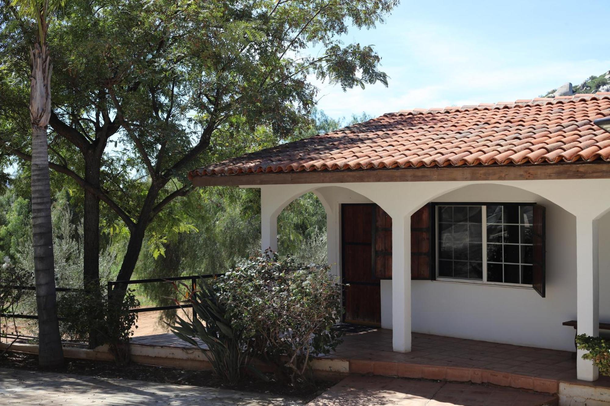 Casa Luna Vinedo * Valle de Guadalupe